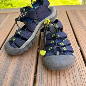 Kids KEEN Navy Blue and Yellow Outdoor Sandals